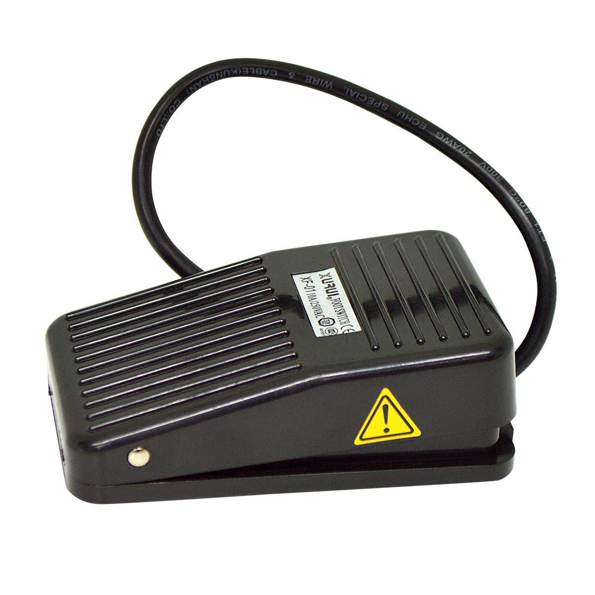 XF-01 — INTERRUPTOR DE PEDAL 10A, 220VCA, PEQUENO, CUERPO DE PLASTICO