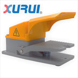 XF-302 - INTERRUPTOR DE PEDAL 15A 220VCA GRANDE CON CUBIERTA CUERPO DE METAL NA